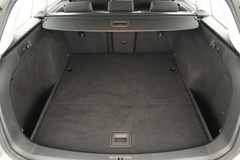 Volkswagen Golf, 2016