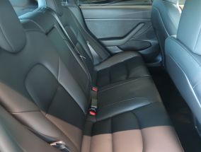 Tesla Model 3 - 2021