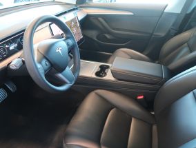 Tesla Model 3 - 2021