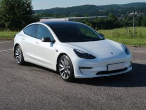 Tesla Model 3 - 2021