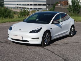 Tesla Model 3 - 2021