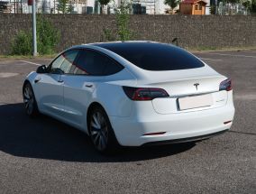 Tesla Model 3 - 2021