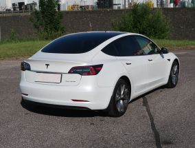Tesla Model 3 - 2021