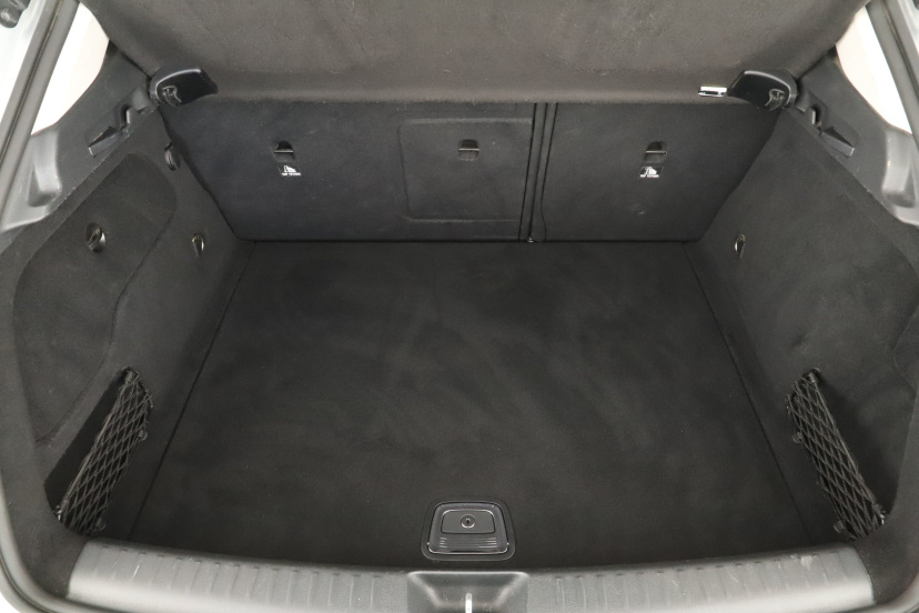 Mercedes-Benz GLA, 2019