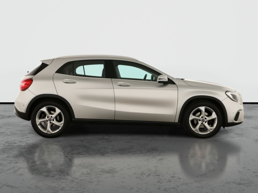 Mercedes-Benz GLA, 2019