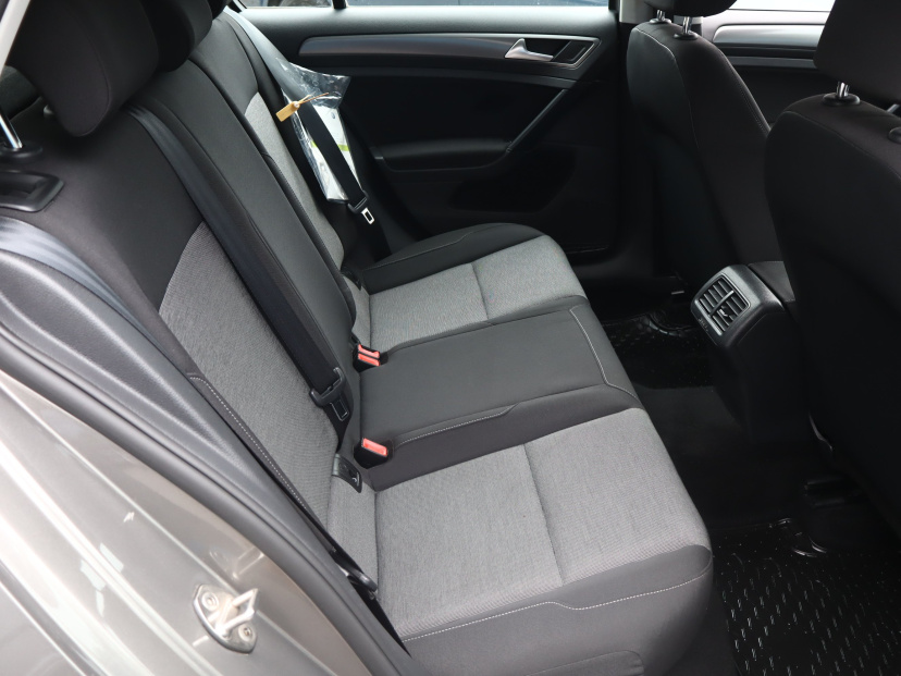 Volkswagen Golf, 2014
