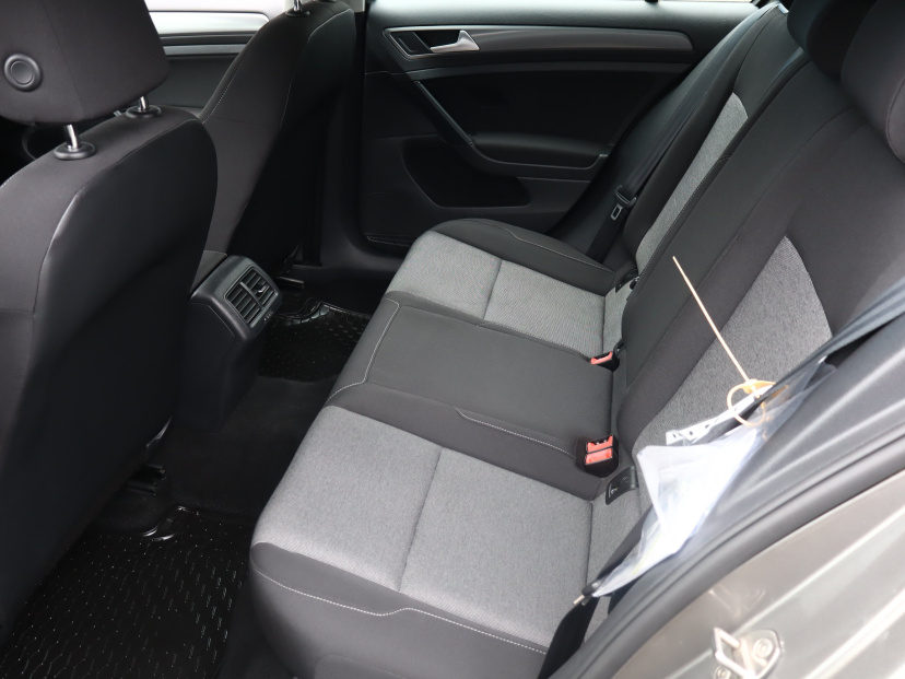 Volkswagen Golf, 2014