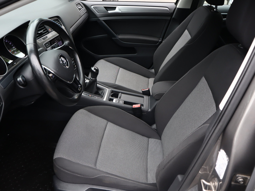 Volkswagen Golf, 2014