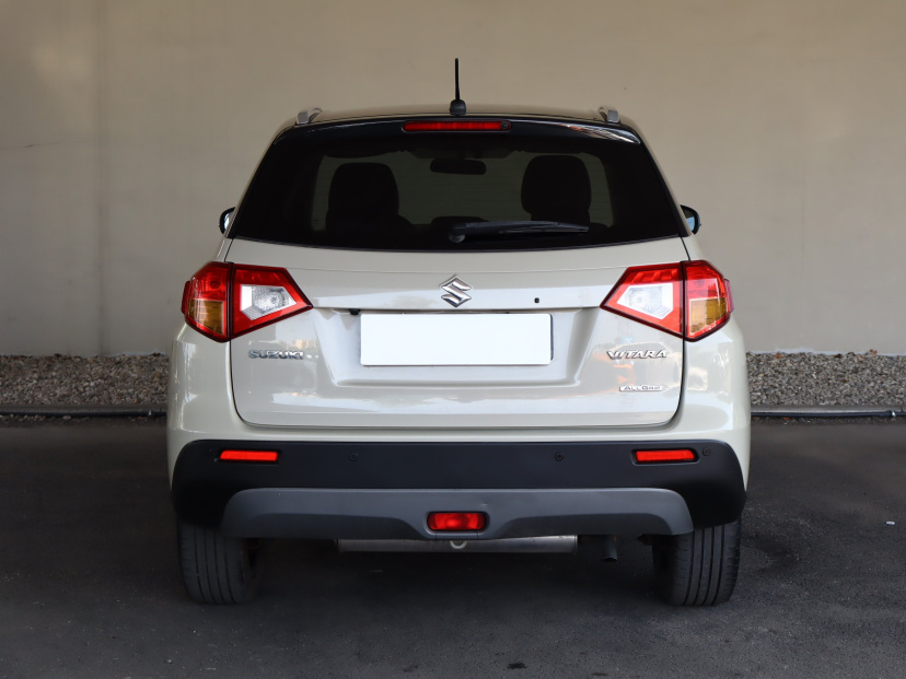 Suzuki Vitara, 2016