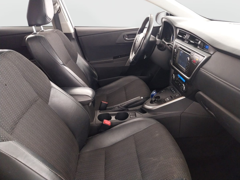 Toyota Auris, 2014