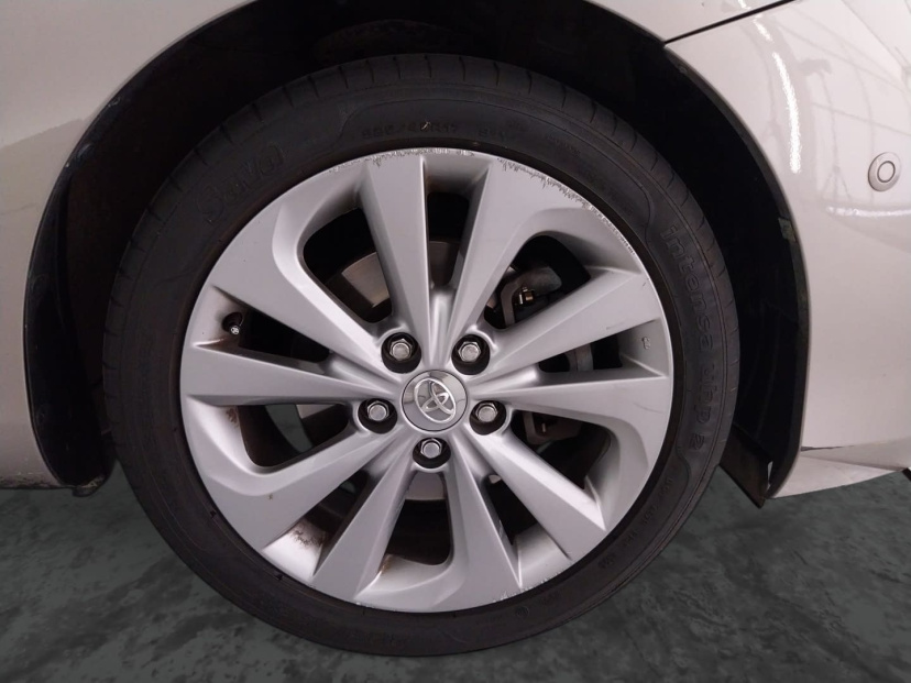 Toyota Auris, 2014