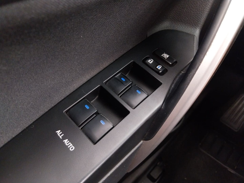 Toyota Auris, 2014