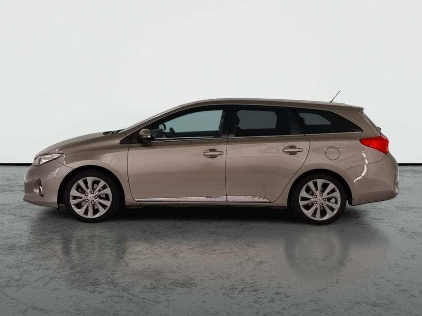 Toyota Auris, 2014