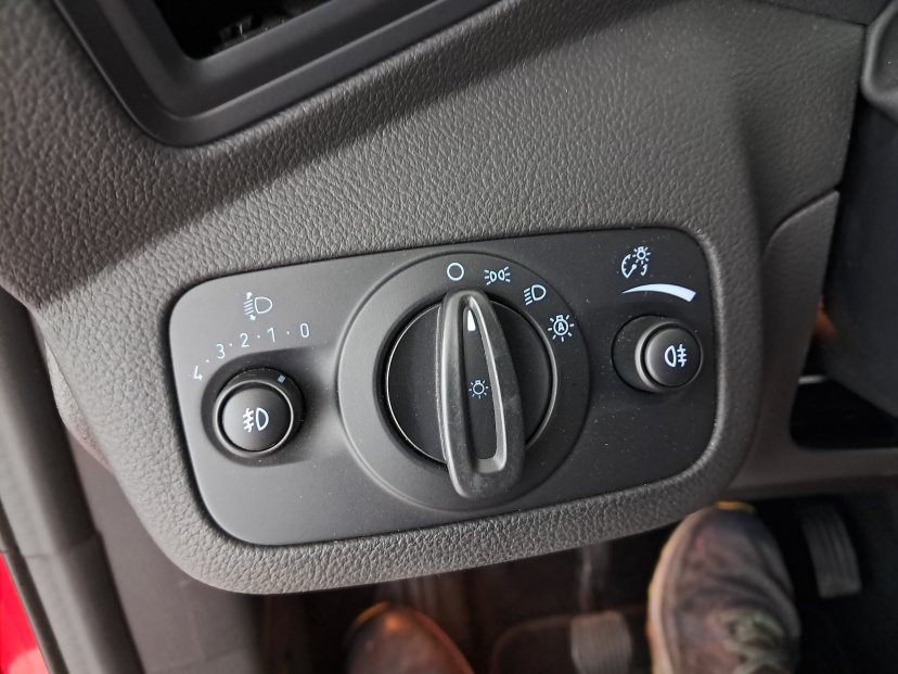 Ford Kuga, 2019
