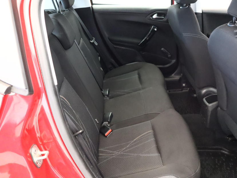Peugeot 208, 2014
