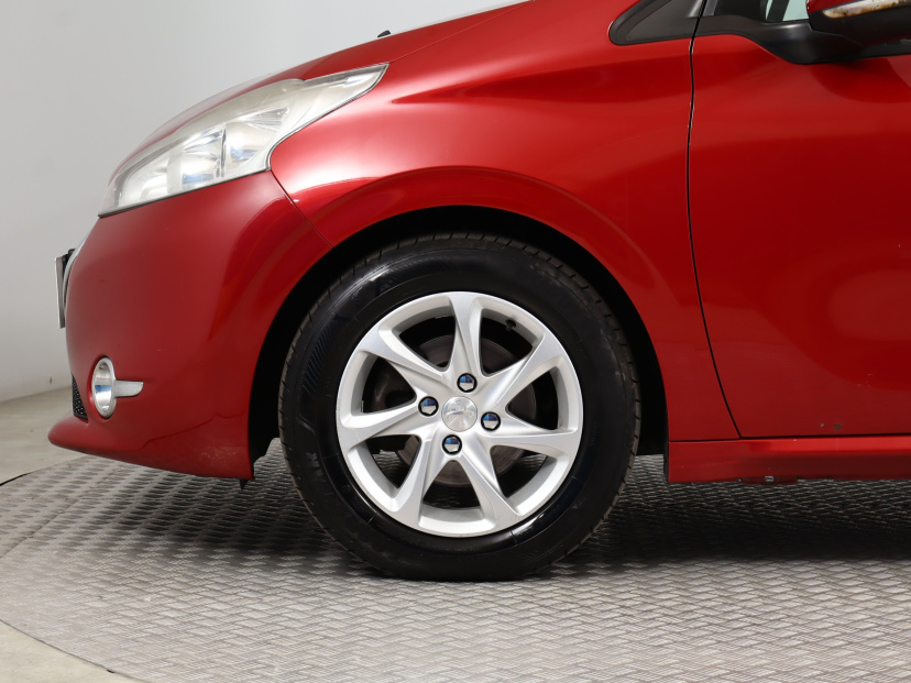 Peugeot 208, 2014