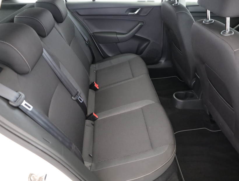 Škoda Rapid Spaceback, 2015