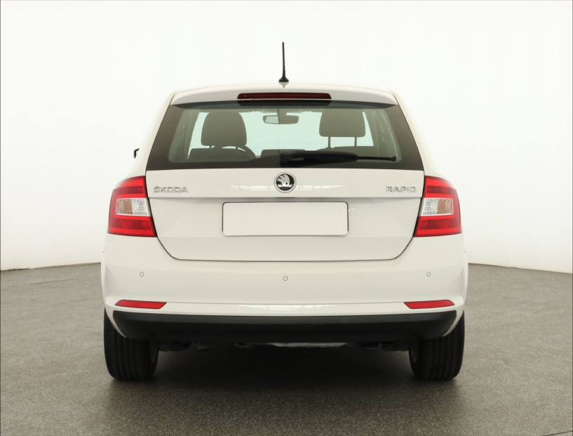 Škoda Rapid Spaceback, 2015