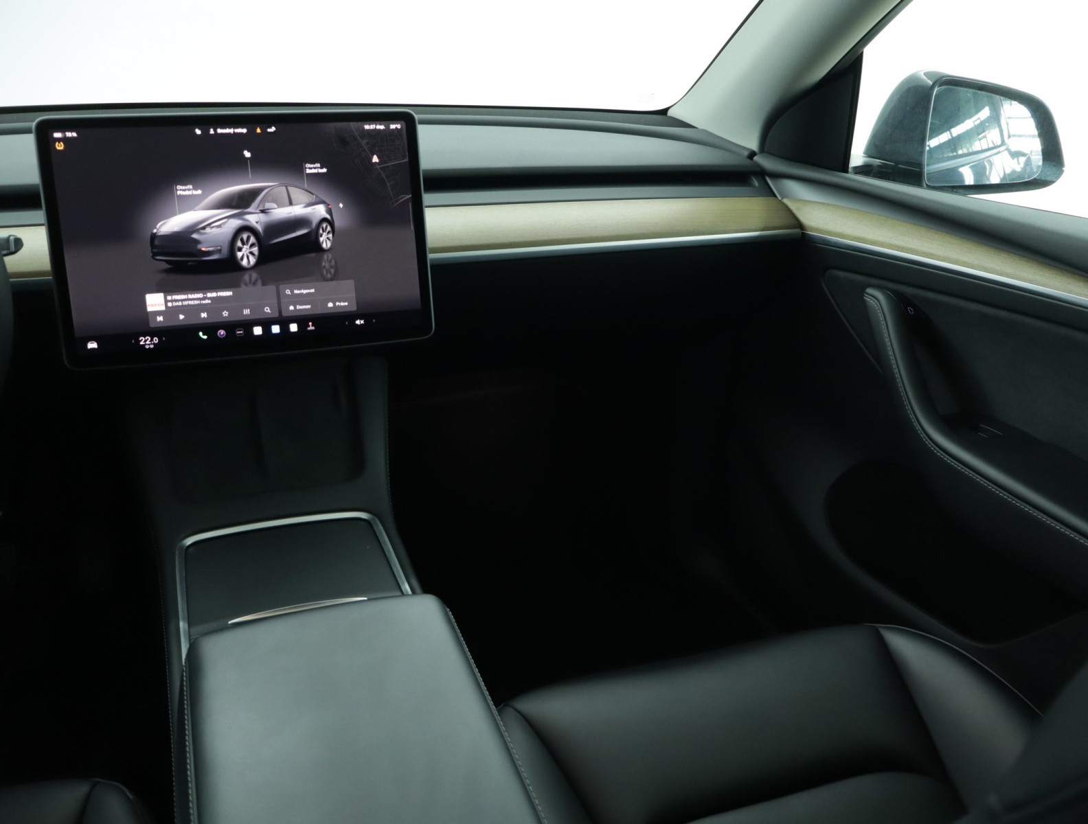 Tesla Model Y Long Range AWD – fotografie 11