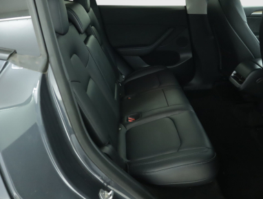 Tesla Model Y - 2022
