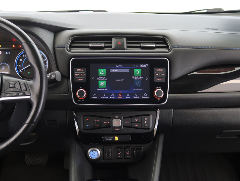 Nissan Leaf, 2020