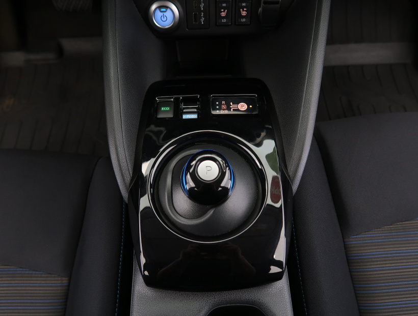 Nissan Leaf, 2020