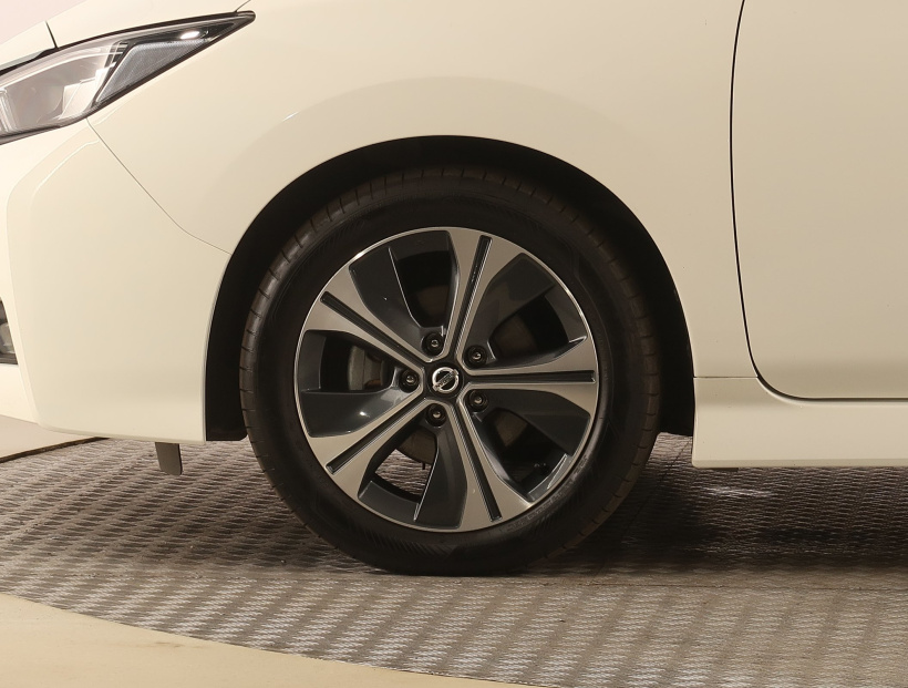 Nissan Leaf, 2020