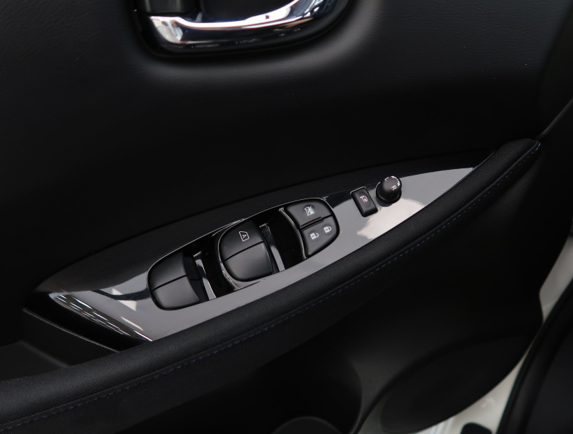 Nissan Leaf, 2020