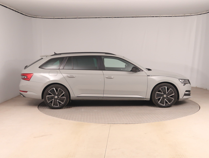 Škoda Superb, 2022