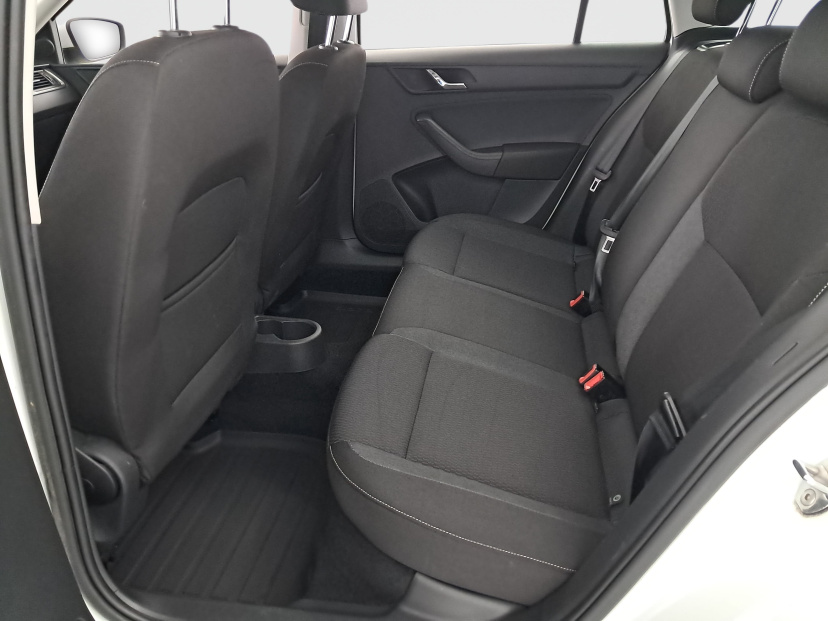 Škoda Rapid Spaceback, 2015
