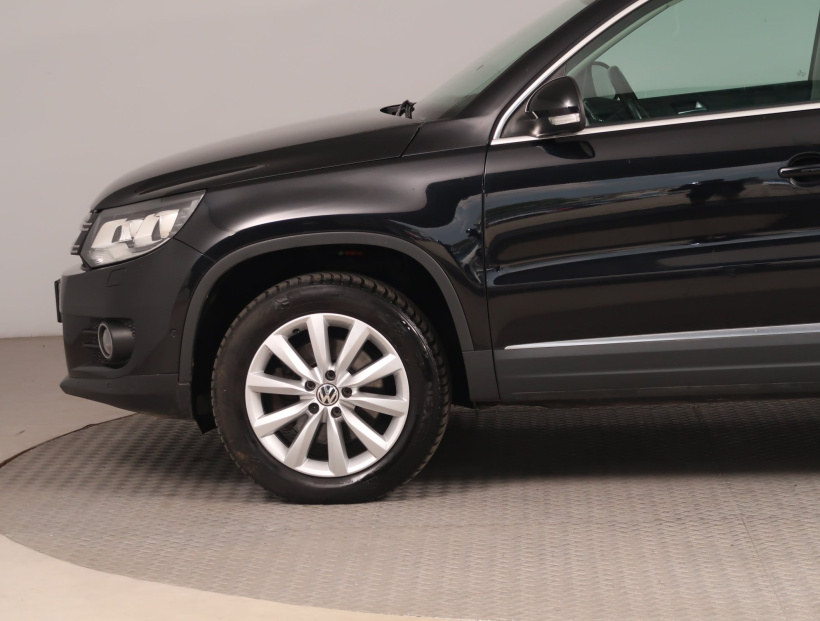Volkswagen Tiguan, 2011