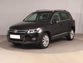Volkswagen Tiguan - 2011