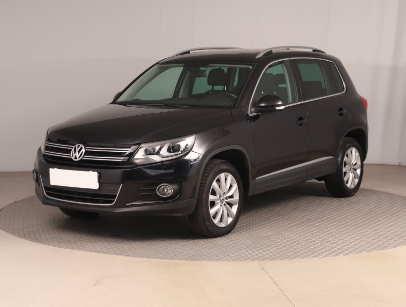 Volkswagen Tiguan, 2011