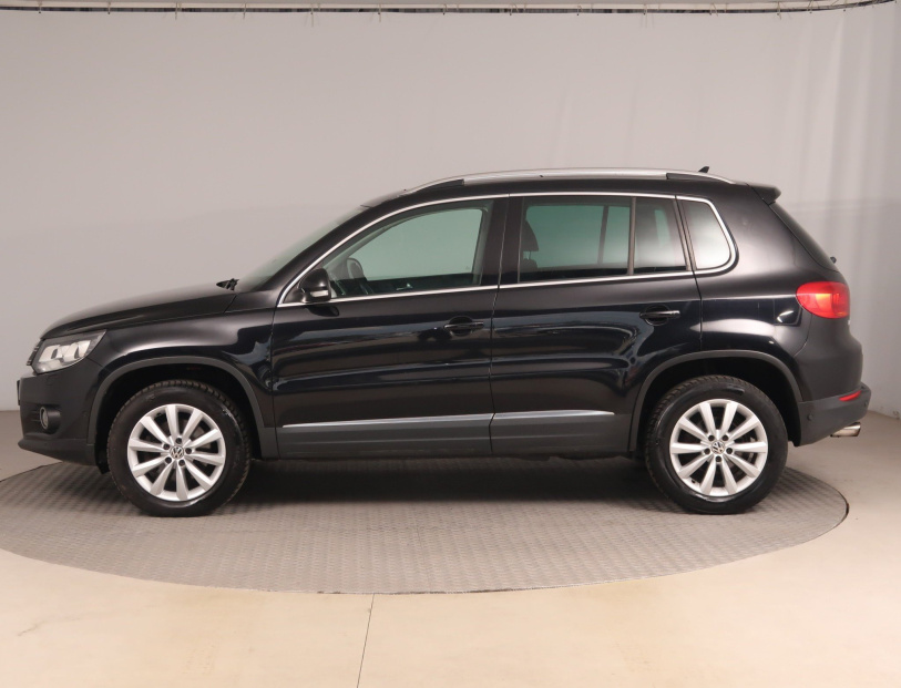 Volkswagen Tiguan, 2011
