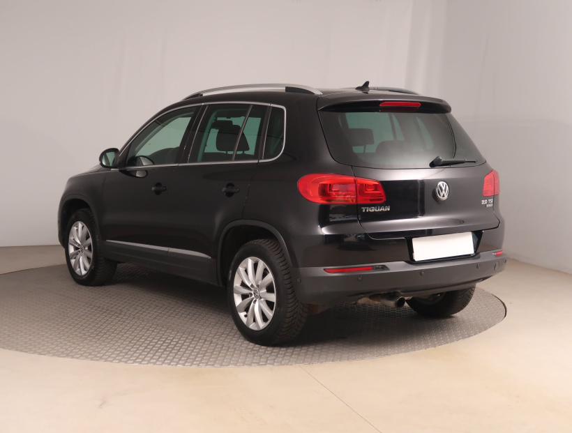 Volkswagen Tiguan, 2011