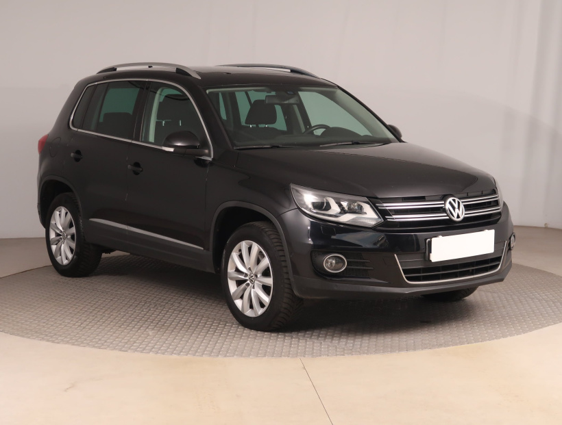 Volkswagen Tiguan, 2011