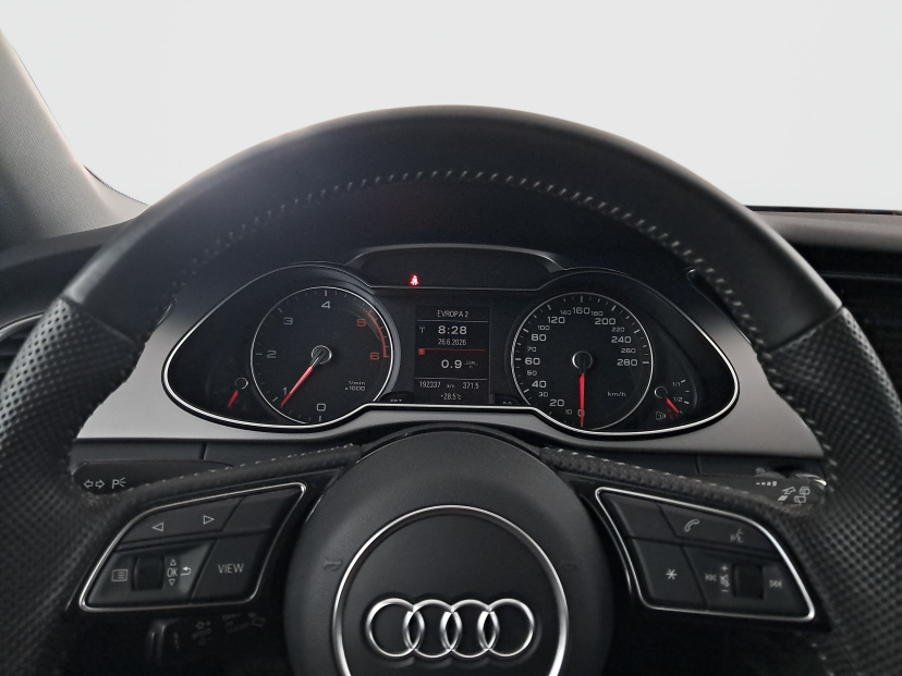 Audi A4, 2014