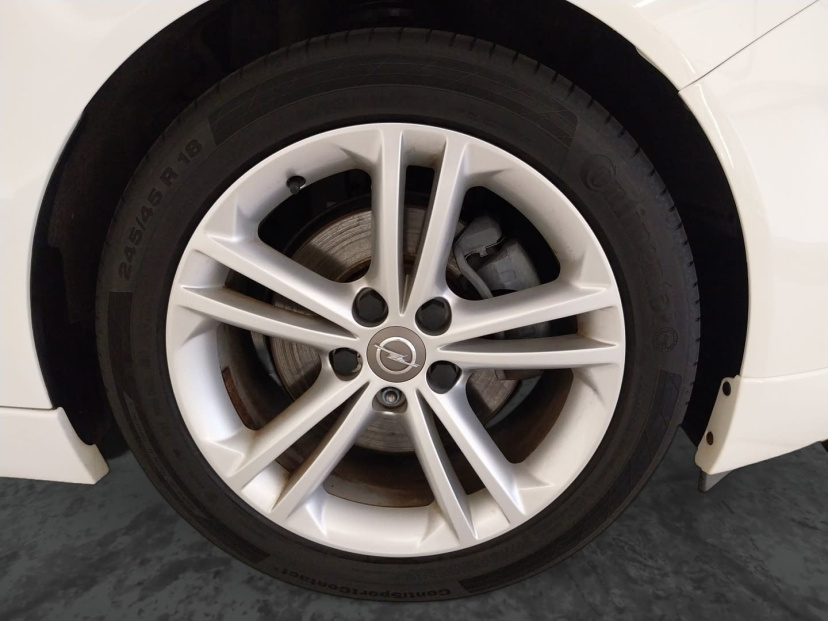 Opel Insignia, 2012
