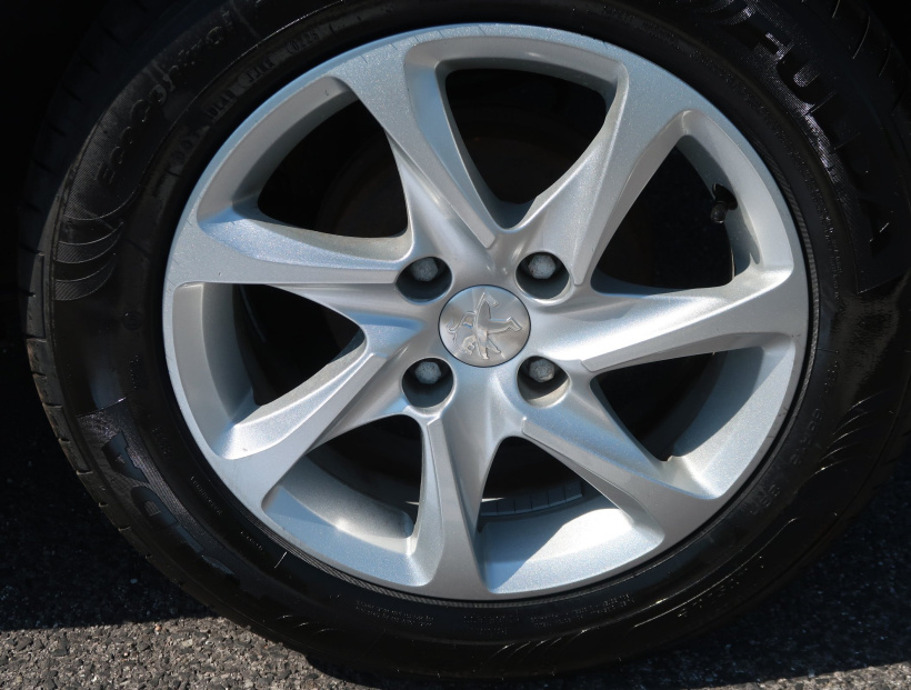 Peugeot 208, 2014