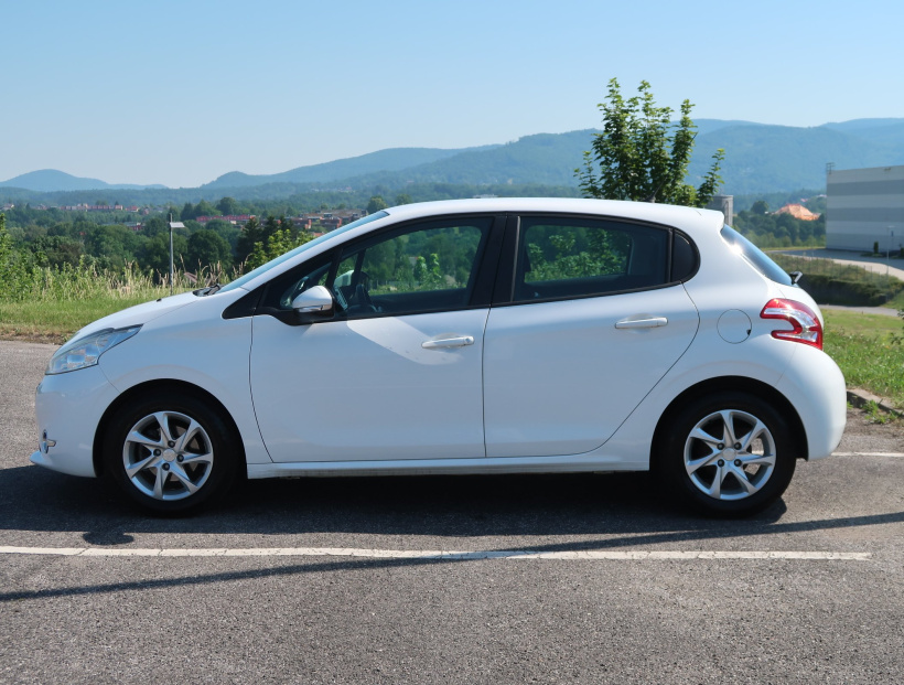 Peugeot 208, 2014