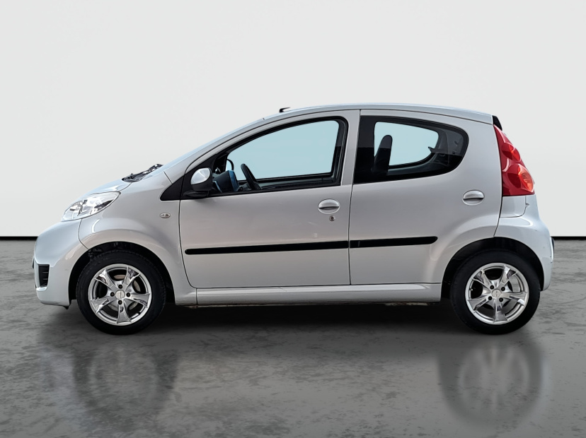 Peugeot 107, 2011