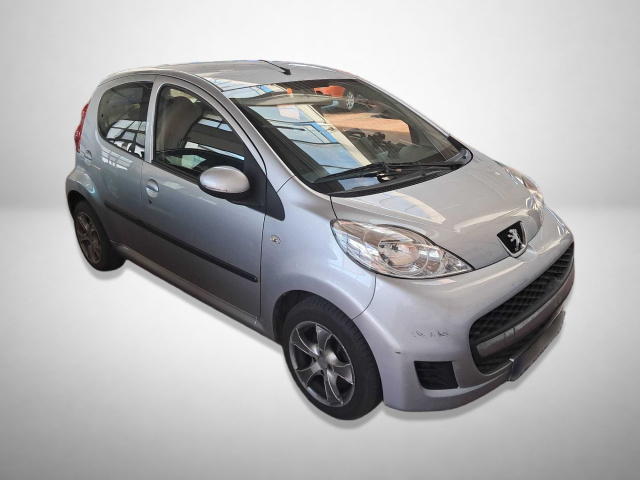 Peugeot 107 2011