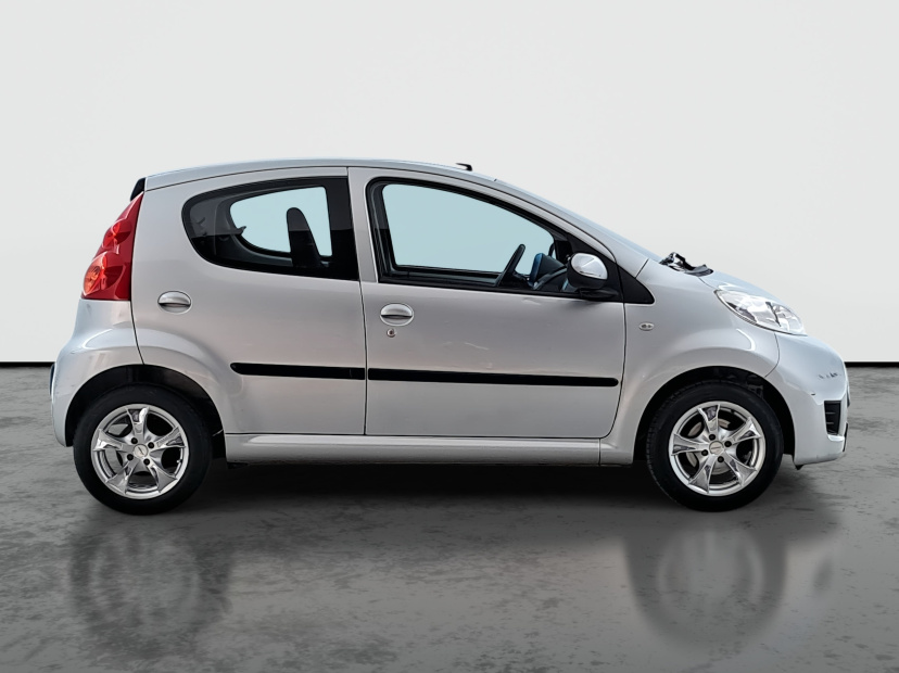 Peugeot 107, 2011