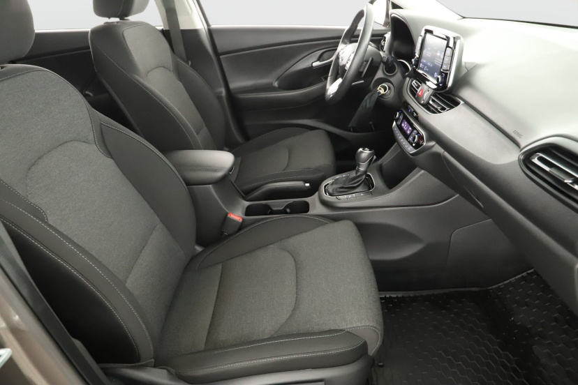 Hyundai i30, 2022