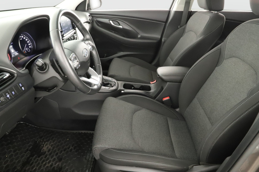 Hyundai i30, 2022