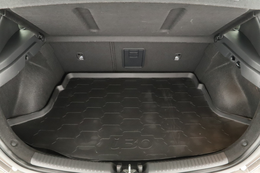 Hyundai i30, 2022
