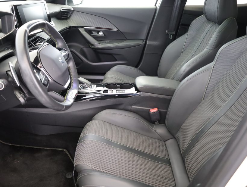 Peugeot 2008, 2020