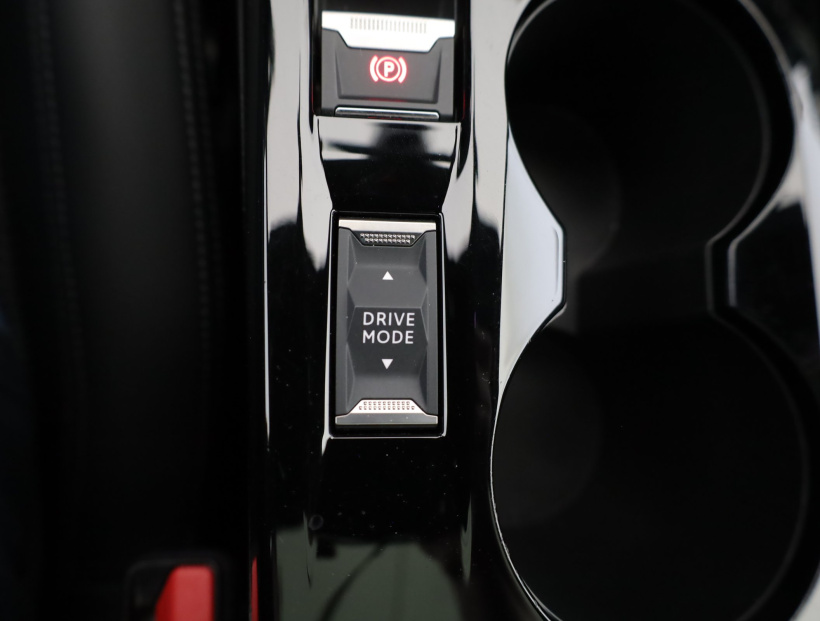 Peugeot 2008, 2020
