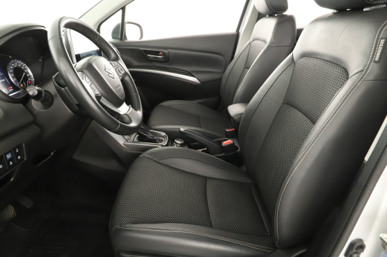 Suzuki SX4 S-Cross 1.5 Hybrid