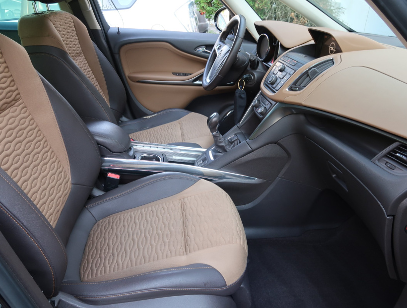 Opel Zafira, 2012
